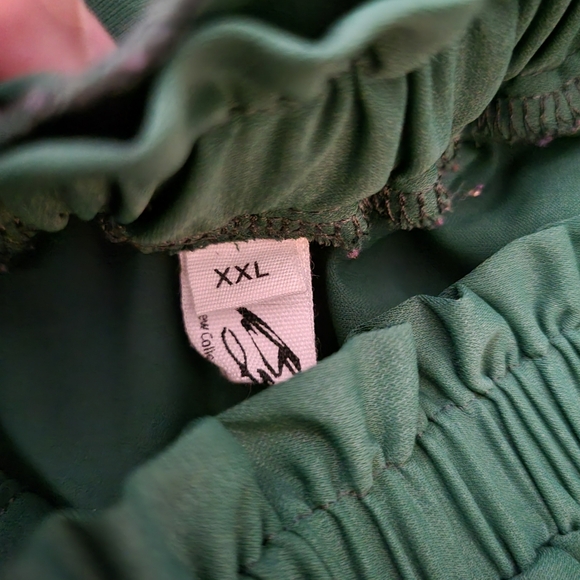 Byinns Women's Off The Shoulder Layered Ruffle Top in Emerald size XXL - Picture 4 of 13